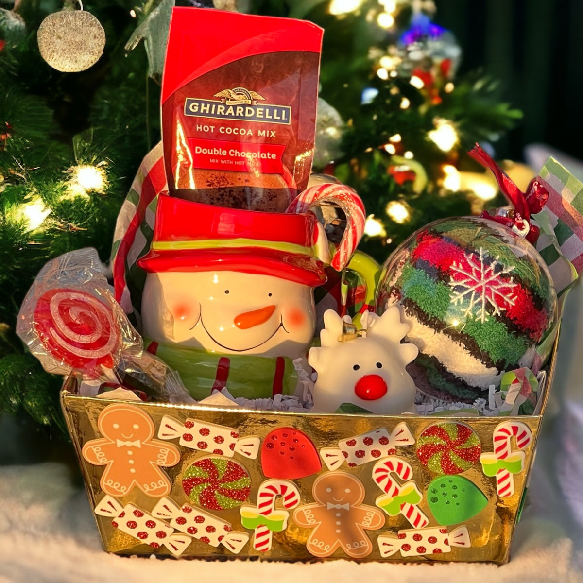 Gingerbread Delight Holiday Basket Christmas Cup