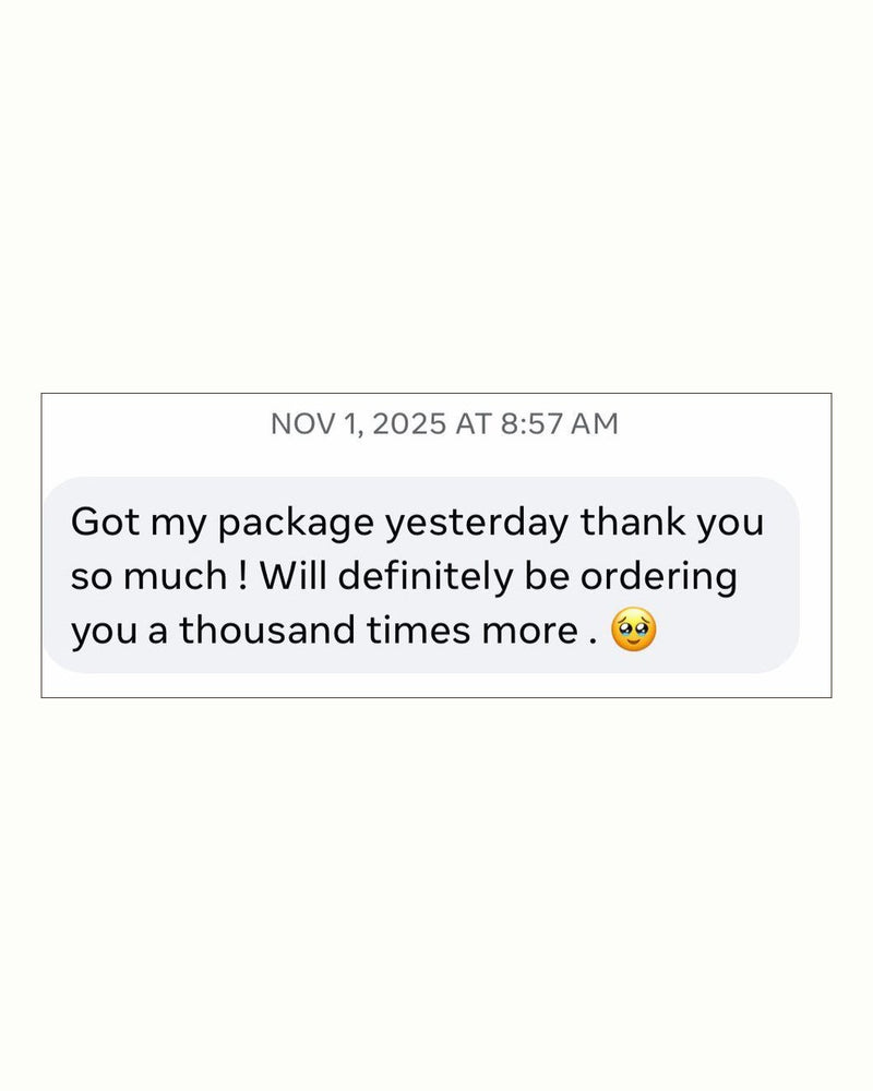 Facebook message saying the package arrived and she will definitely order again